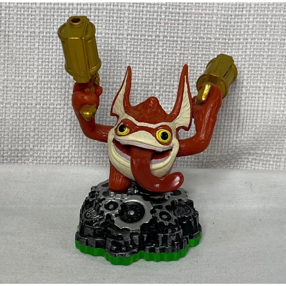 Skylanders Giants Trigger Happy Figure Activision Tech Gold Blasters L3112